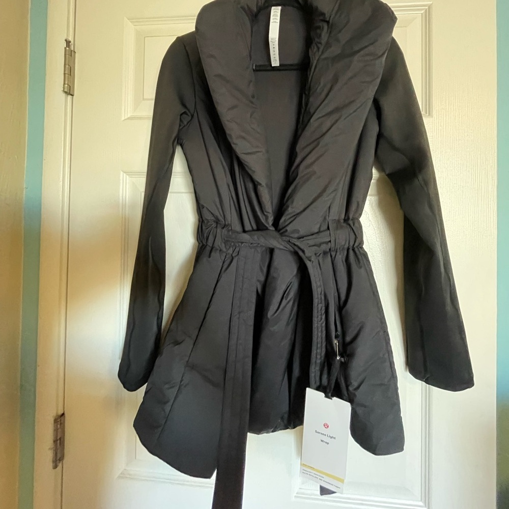 Lululemon Serene Light Wrap